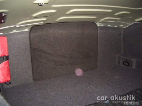 Alpine Subwoofer im Golf 6 Cabrio