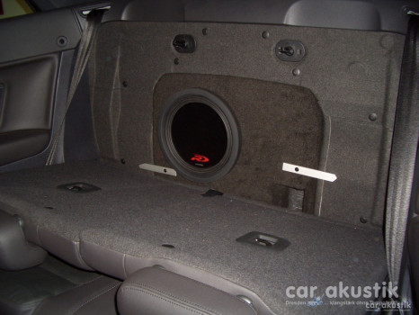 Alpine Subwoofer im Golf 6 Cabrio