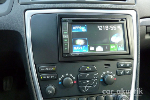 Pioneer Navi AVIC-F960BT im Volvo V70